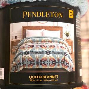 Pendleton Sherpa Fleece Blanket, Legend Lake Aqua Design, Bed Size Queen ,NWT